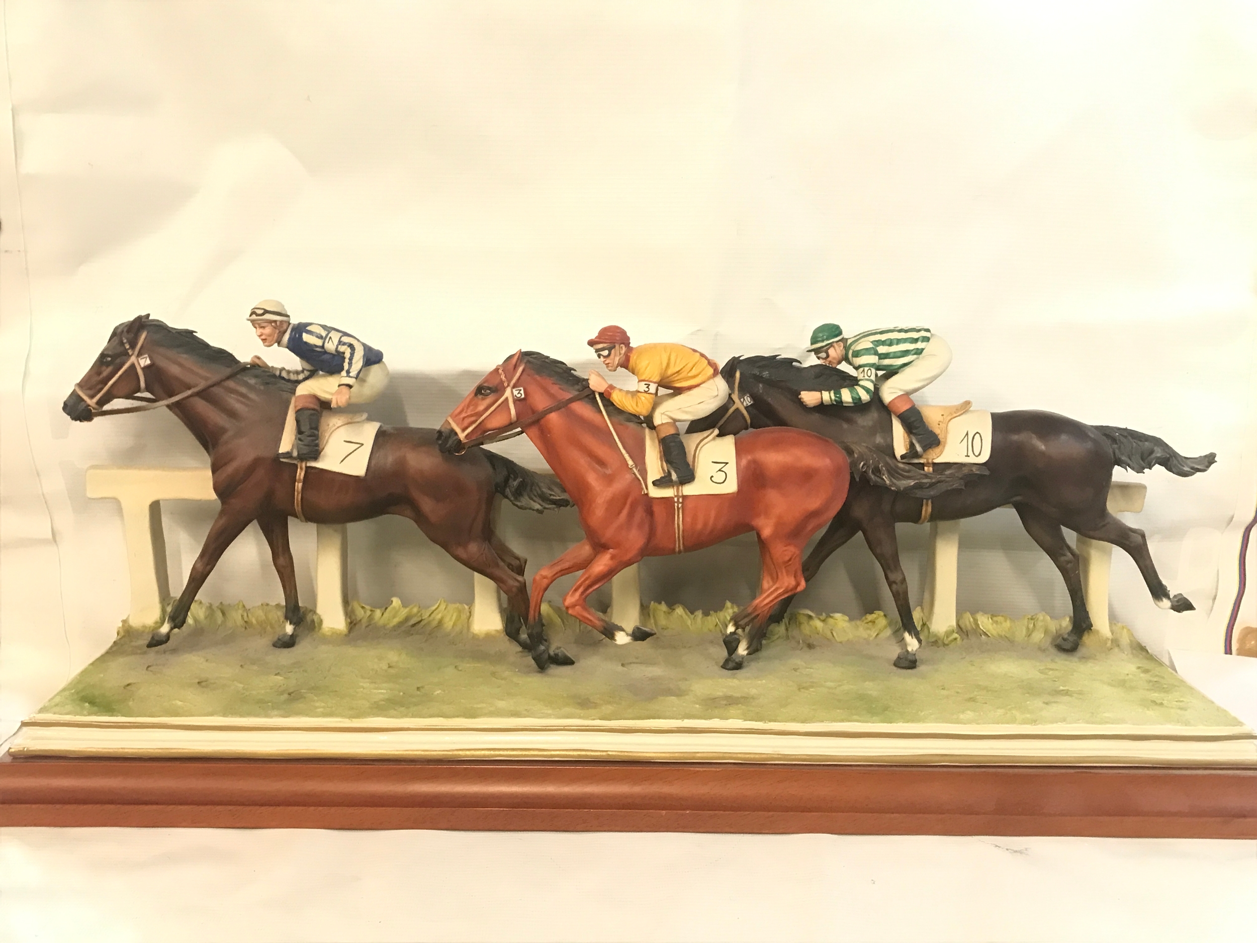 A Capodimonte Mariara made in Italy. 71cm wide 26cm tall