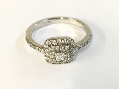 A Platinum stone set ring size N 1/2 4.59g