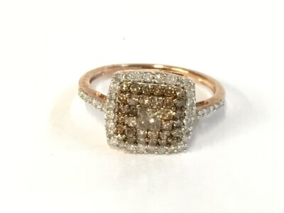 9ct rose gold ring set with diamonds. Size P and 2.57g