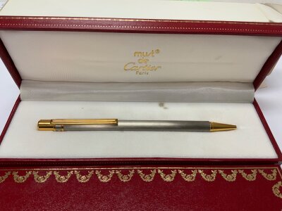 Must de Cartier, Paris serial number 629727, Ball point pen. Box and papers.