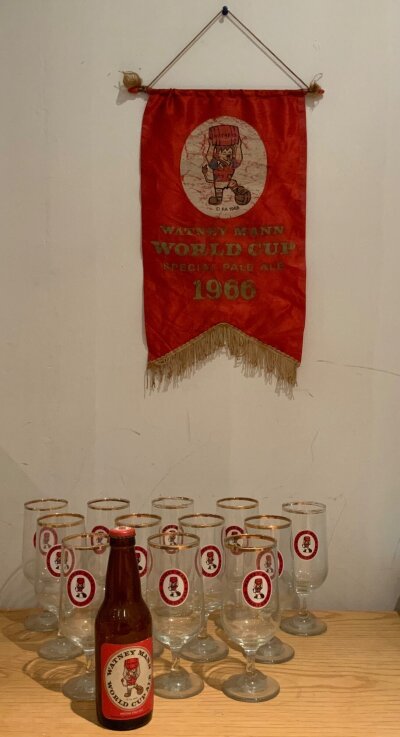 England 1966 World Cup Willie Glasses Pale Ale Bottle Football Pennant: To include 12 Glasses Full Bottle Watney Mann Ale & Pennant. Would look great in a bar or man cave. In excellent condition but beer not drinkable. (14)