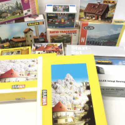 A Collection of Un Built N Gauge Model Kits. No Reserve.