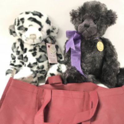 2 Charlie Bears. Akhuti and Victoria. Both With Tags And Bags. (2).