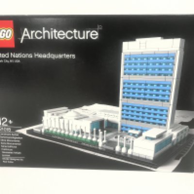A Boxed And Sealed Lego Architecture United Nations Headquarters. #21018.