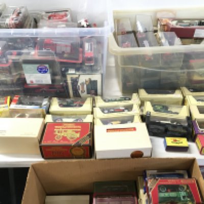 Large collection of boxed model diecast models including a large number of model fire engines etc. No reserve (3)