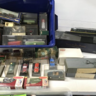 A large collection of model cars ..trains and ships (2)