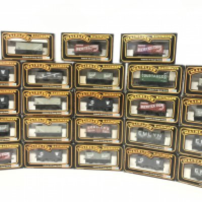 A Collection of Boxed 00 Gauge Mainline Wagons. No Reserve.