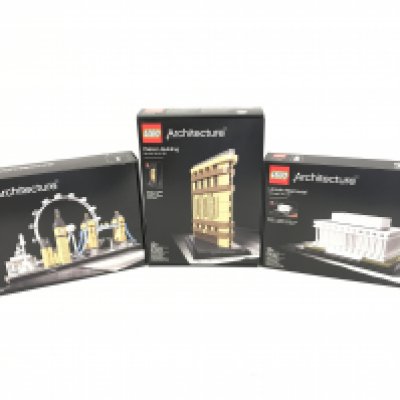3 boxed and sealed Lego sets, to include, Lincoln Memorial 21022, Flatiron Building 21023, London 21034. No reserve.