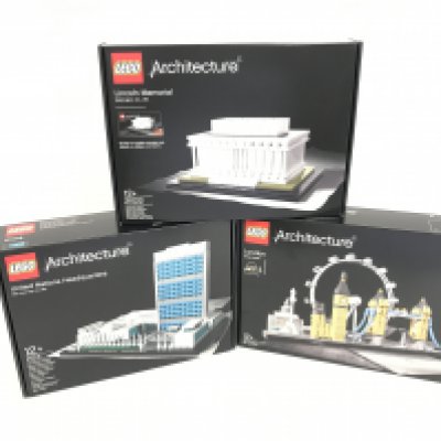3 boxed and sealed Lego sets. To include London 21034. United Nations Headquaters 21018. Lincoln Memorial 21022. No reserve.