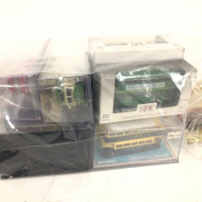 A collection in excess of 10 boxed model buses by EFE..Corgi etc. no reserve