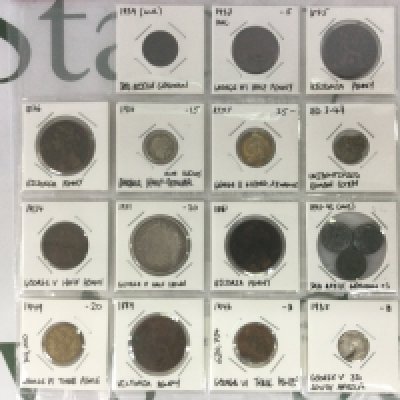 A collection of assorted coinage including a 1757 George II gilded sixpence, a 1911 George V half crown, a 1949 George VI three pence piece etc. Shipping category A.