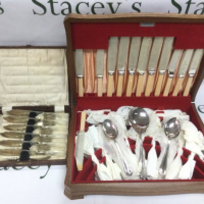 A vintage silver plated canteen of cutlery and a cased fish set (2). Shipping category D.