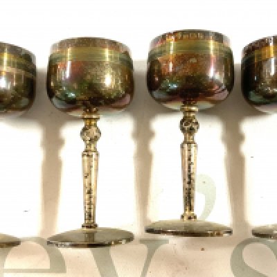 4 small hallmarked silver liquor goblets. (A)