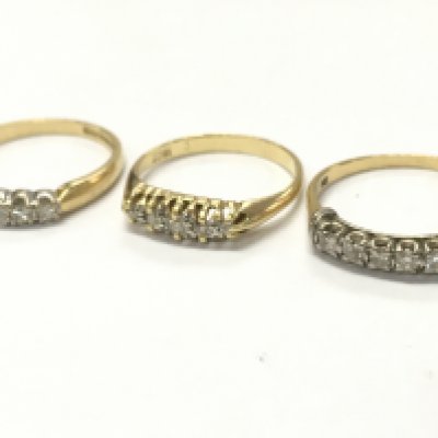 18ct white gold 5 stone diamond rings, 7.8g total weight. Postage category A