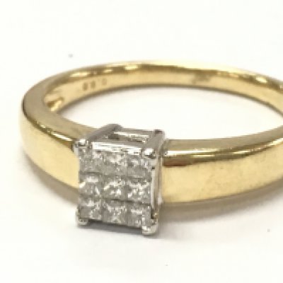 An 18ct gold 9x Princess cut diamond cluster ring, size Q .4.7g total weight. Postage category A