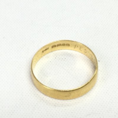 A 22ct gold wedding band, approx 2.2g and approx size M-N. Shipping category A.