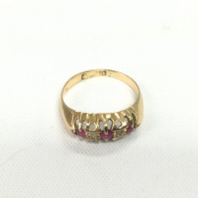 An 18ct gold ring set with diamonds, approx 2.2g and approx size I. Shipping category A.