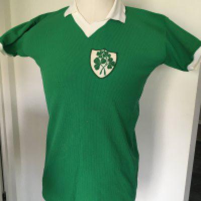 1970s Republic Of Ireland Match Worn Football Shirt: Green short sleeve made by ONeills. Good condition with white trim and number 7 to rear. Worn by Mick Martin in the earlier part of the 70s. Mick is prepared to offer a COA.