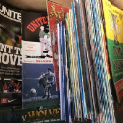 Big Match Football Programmes: Lots of League Cup and FA Cup finals and semi finals plus Charity Shield from the 60s onwards. (100)