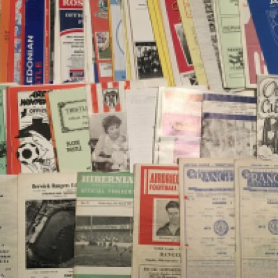 Scottish Football Programmes: A few 50s and 60s to include 56/57 Berwick Rangers v Stirling Albion and a few Rangers aways in the late 50s. Wide range in fair/good condition with instructions to sell. (66)