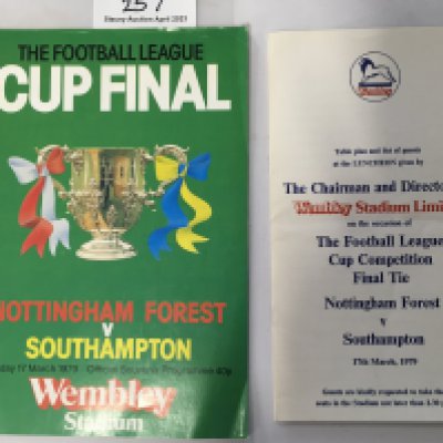 1979 League Cup Final Programme + Menu: Nottingham Forest v Southampton programme and luncheon menu which includes table plan and list of guests. Good. (2)
