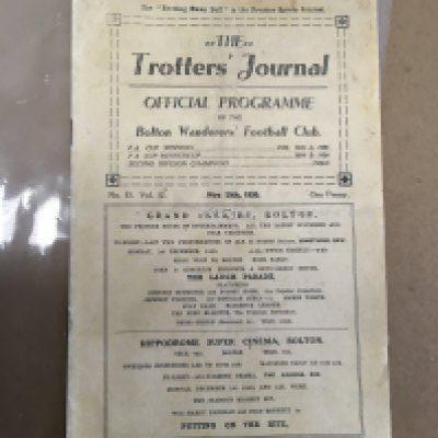 30/31 Bolton Wanderers v Birmingham City Football Programme: Excellent condition league match with no team changes. Professional spine repair.