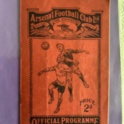 37/38 Charlton v Aston Villa At Arsenal Football Programme: FA Cup 5th round 3rd meeting played at Highbury. Fair condition with light folding and wear to opposite page of team page inside.