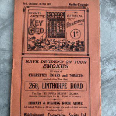 1928 - 1929 Middlesbrough v Notts County Football Programme: Excellent condition with no team changes. Score on team page inside.