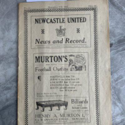 1927 - 1928 Newcastle United v Middlesbrough Football Programme: Excellent condition with no team changes.