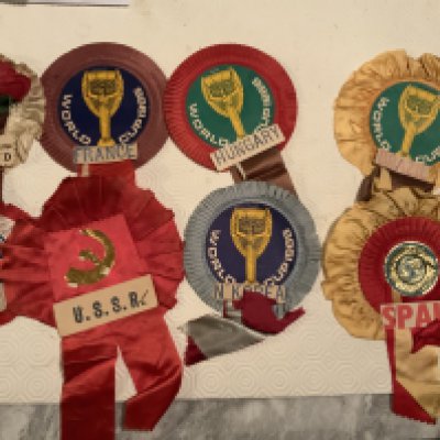 1966 World Cup Football Rosettes: Includes 2 different England plus France, Hungary and Brazil all stating 1966 World Cup, with Russia and Spain not mentioning World Cup. Good. (8)