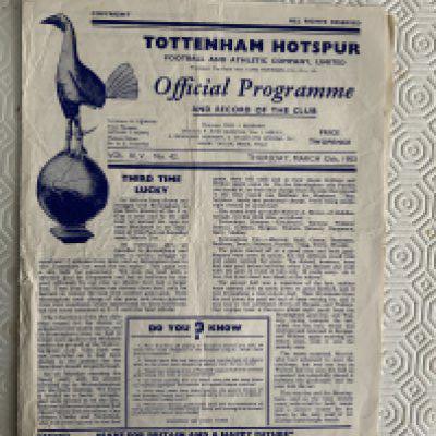 52/53 Tottenham v Derby County Football Programme: Fair condition hard to obtain league match played on Thursday 12th March 1953. Creasing and pencilled team changes. Instructions to sell.