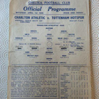 1944 Charlton v Tottenham Semi Final Football Programme: Fair condition with tear on centre fold. Pencilled team changes. Match played at Chelsea.