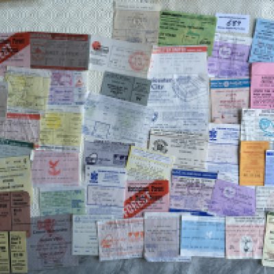 1980s Football Tickets: Wide variety of English teams from all four divisions in mainly good condition. (59)