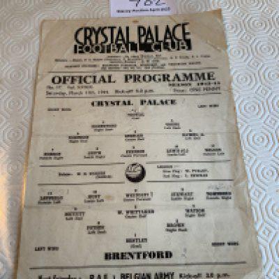 43/44 Crystal Palace v Brentford Football Programme: Fair condition single sheet cup match dated 11 3 1944. Tears and folds. Pencilled writing.