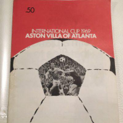 1969 Aston Villa v West Ham USA Tour Football Programme: Excellent condition 16 page programme with no folds or writing. Brochure promoting Aston Villa of Atlanta with middle team page having squads for both Villa and West Ham. Interesting picture inside of Phil Woosnam, coach of the year.