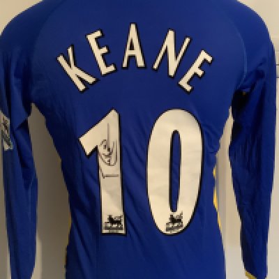 Tottenham 2005 - 2006 Match Issued Football Shirt: 3rd kit long sleeve with Premiership badging to arms and number 10 Keane to rear where Robbie has signed.