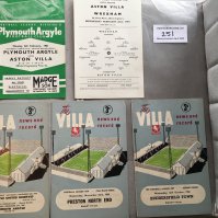 60/61 League Cup Aston Villa Football Programmes: Aston Villa won the league cup in its first season. Four home matches v Plymouth Preston Huddersfield and a single sheet v Wrexham. C/W away replay at Plymouth. Excellent. (5)