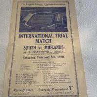 37/38 Schools Match At Southend Football Programme: South v The Midlands with Southends Evans being captain of the south. Fair condition with no team changes. Small tear on fold.