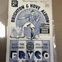 38/39 Brighton v QPR Football Programme: Very good condition league match with no team changes.