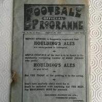 1919 - 1920 Liverpool v Bolton Football Programme: Fair condition league programme with no team changes. Hole where staple has rotted away.
