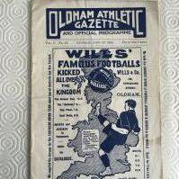 1910 - 1911 Oldham Athletic v Bury Football Programme: Good condition league programme with no team changes. Rusty staples holding firm and folding.