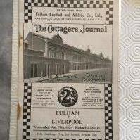 33/34 Fulham v Liverpool FA Cup Football Programme: Number in top corner and staples rusted away leaving hole. Otherwise good with pencilled team changes.