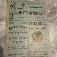 1925 - 1926 Bristol Rovers v Reading Football Programme: Good condition with no team changes.