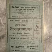 1929 - 1930 Bury v West Brom Football Programme: Very good condition with no team changes. Light fold.