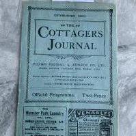 1927 - 1928 Fulham v Reading Football Programme: Excellent condition with no team changes. Blue covers.