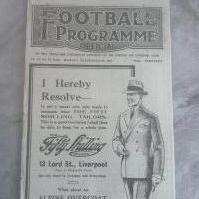 1928 - 1929 Liverpool v Burnley Football Programme: Excellent condition ex bound with one team change. Covers present.