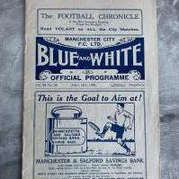 1929 - 1930 Manchester City v Birmingham City Football Programme: Excellent condition with no team changes. Staples removed not rotted away.