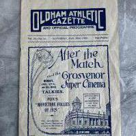 1929 - 1930 Oldham Athletic v Sheffield Wednesday Football Programme: Fair condition with writing to team page. Folding and a bit of wear to back page.