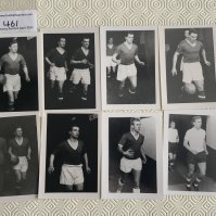 Manchester United Busby Babes Football Photos: Slightly smaller than postcard size black and white photos produced by the tunnel man, as they used to call him, who sold these in the day. They never had stamps to rear and include two different Bobby Charlton. (8)
