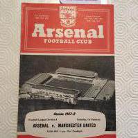 57/58 Arsenal v Manchester United Football Programme: Last match in England before the Busby Babes tragedy and fittingly some say the most exciting match of both teams history a 5-4 win for Utd. Excellent condition with no team changes.